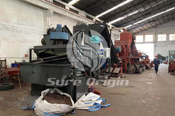 Separador de tanque de agua de radiador de cobre y aluminio de 3 t / h instalado con éxito en Guangdong, China